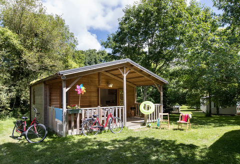 wooden chalet tyt home campsite la ville huchet saint malo