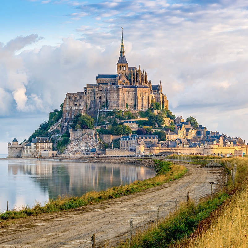 ville huchet tourism mont st michel