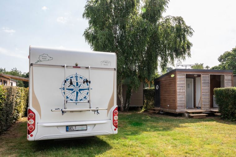 Emplacement Premium avec Sanitaire privé